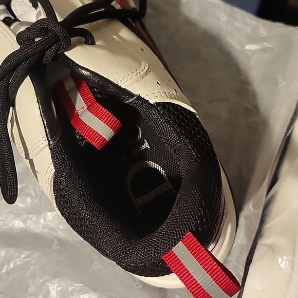DIOR B22 RED BLACK AND WHITE SNEAKERS - Picture 7 of 9